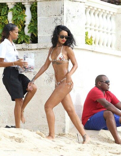 Pin By David Songer On Rihanna Bikini With Images Rihanna Bikini