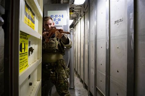 DVIDS Images Coast Guardsman Participates In Close Quarters Combat