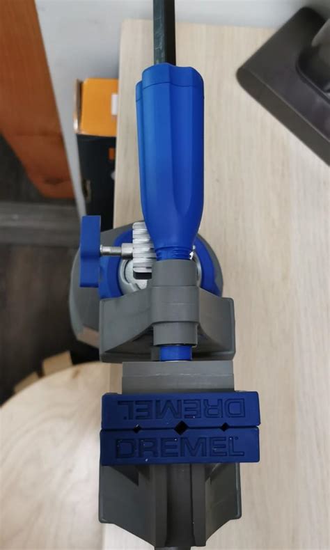Dremel multi vise 2500, Everything Else on Carousell