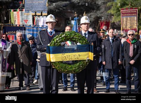 Omaggio Ai Caduti In Guerra Hi Res Stock Photography And Images Alamy