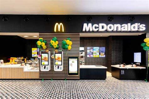 McDonalds a deschis un nou restaurant în centrul comercial Argeș Mall