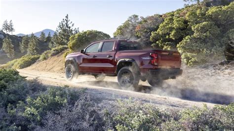 2023 Chevy Colorado First Drive Review: Little truck gets big overhaul ...