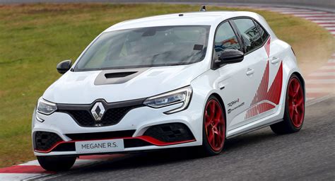 2020 Renault Megane RS Trophy R Breaks FWD Lap Record At Suzuka Carscoops