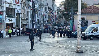 Stanbul Valisi Ali Yerlikaya Taksim Deki Patlamada L Yaral