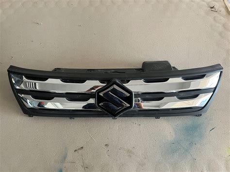 Suzuki Vitara Iii Grill Atrapa Emblemat Pod Radar Orygina