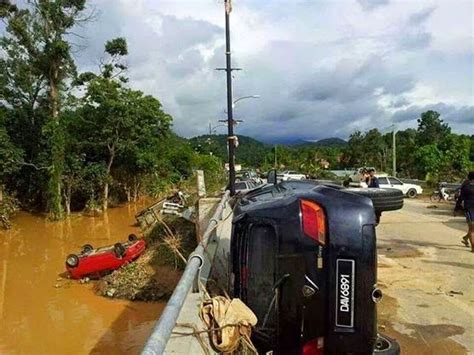 gambar keadaan persekitaran selepas banjir surut bakulcom