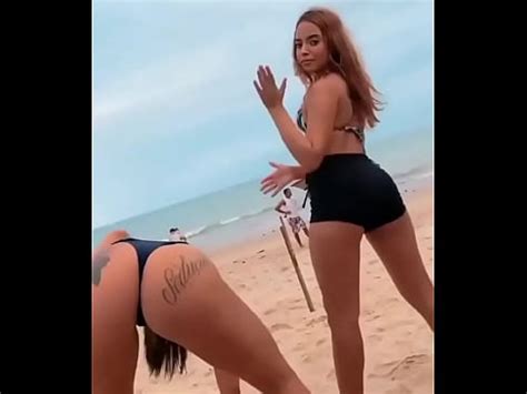 Novinha do rabetão funkeira 26 XVIDEOS