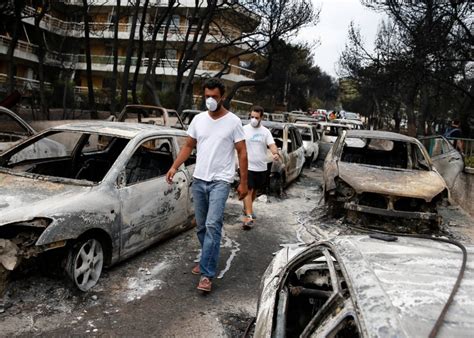 Asciende a más de 60 el número de fallecidos por graves incendios