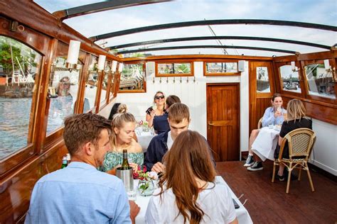 Sunday Luxury Lunch Cruise Extensive Tour With Three Course Menu