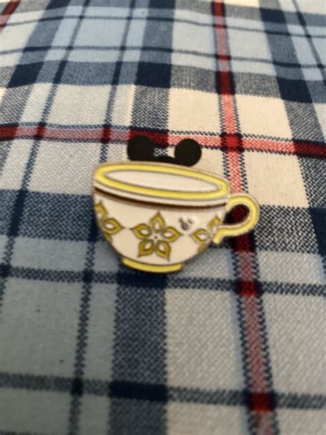 Alice Mad Tea Party Cups 2015 Hidden Mickey Teacup Disney Trading Pin