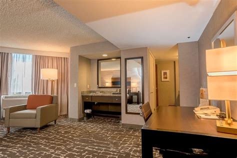 Doubletree By Hilton Denver Aurora Aurora Colorado Us