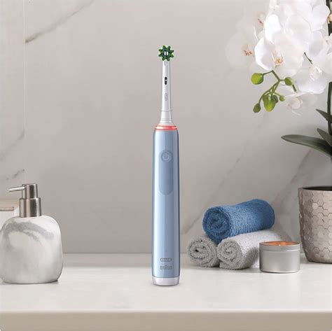 Oral B Pro 3 Electric Toothbrush With Smart Pressure Sensor At Rs 2000