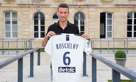 Arsenal captain, Laurent Koscielny, completes move to Bordeaux - Punch ...