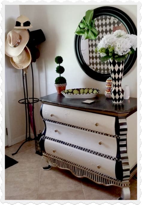 Black and white decorating ideas. Love the detail on this #DIY dresser ...