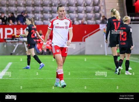 Fussball Ecke Hi Res Stock Photography And Images Alamy