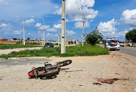 Em Mari Acidente Na Pb 073 Deixa Motociclista Gravemente Ferido E Motorista Em Estado De Choque