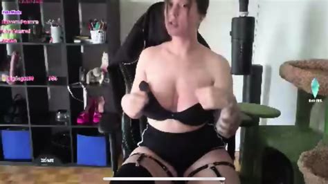 LexaDream Black Lingerie Nude Show