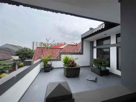 Rumah Sewa Ada Kolam Renang Di Dakota Pasteur Bandung