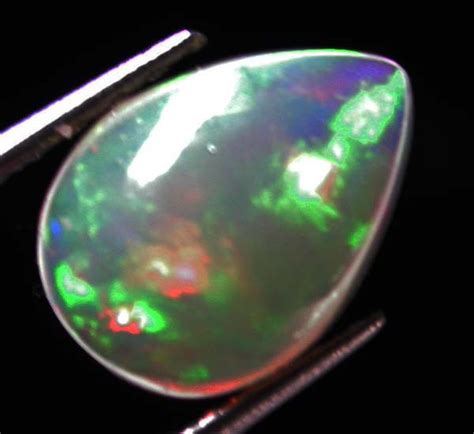 90 CTS BRIGHT SATURATED WELO OPAL ETHIOPIA VS5583