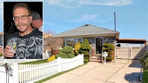 Ronnie The Limo Driver Mund Of Howard Stern Show Fame Selling Home