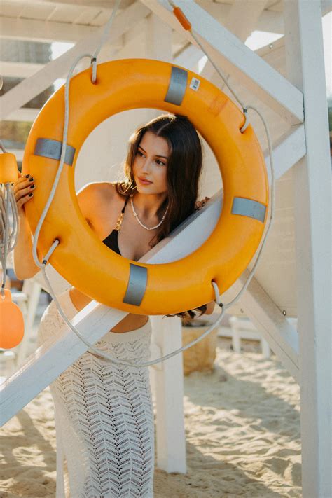 Alyssa+Farah+Griffin+In+A+Bikini Photos, Download The BEST Free Alyssa