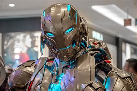 Impressive Ultron Cosplay for AVENGERS: AGE OF ULTRON — GeekTyrant