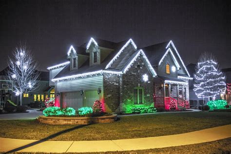 Outdoor Christmas Flood Light • Christmas Lights Ideas