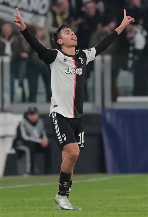 「paulo Dybala Juventus」おしゃれまとめの人気アイデア｜pinterest｜kai Ken サッカー