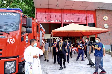 Davao City inaugurates 2 police offices, fire station | Edge Davao