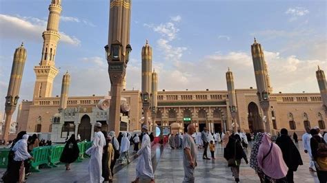 Wah Masjid Nabawi Arab Saudi Tampung 10 Juta Jamaah Selama Ramadan