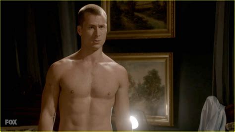 Glen Powell Went Shirtless on 'Scream Queens' Yet Again!: Photo 3500177 ...