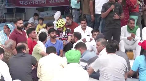 Delhi Wrestlers Protest Continues At Jantar Mantar Against Wfi Chief