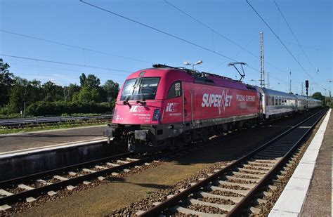 5 370 004 fährt am 6 8 2017 mit dem EC43 Berlin Warszawa Express von