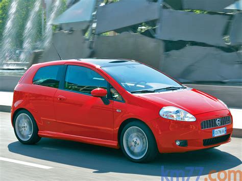 Fiat Grande Punto 2007 Información técnica km77