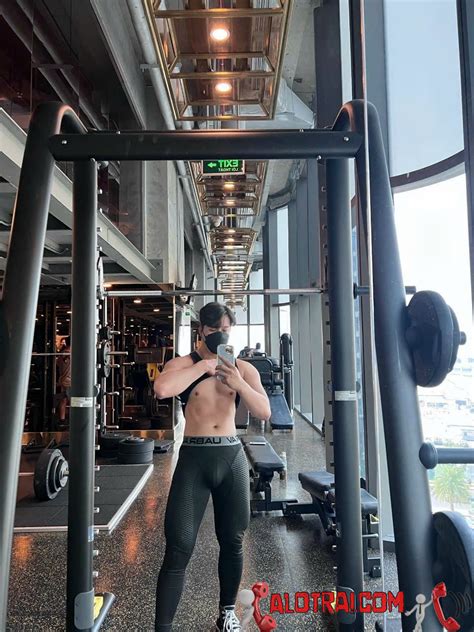 Đẹp trai mông to fuck sướng body sexy gym đẹp từng centimet Alotrai