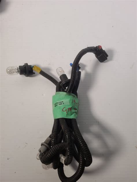 20 22 CHEVROLET SILVERADO TAIL LIGHT WIRING HARNESS OEM 84574260 | eBay