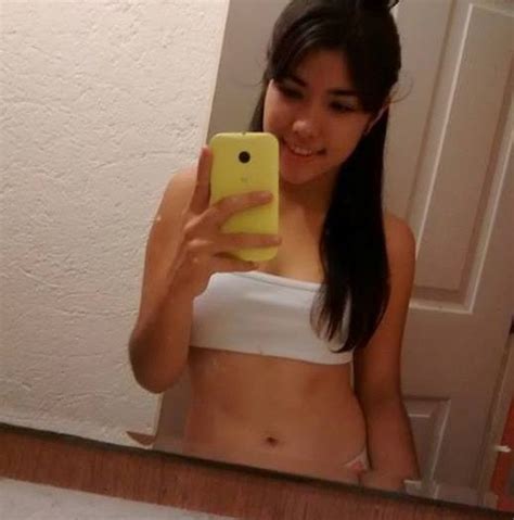 Pack De Andriana Jovencita Con Ricas Tetas Peque As Completamente