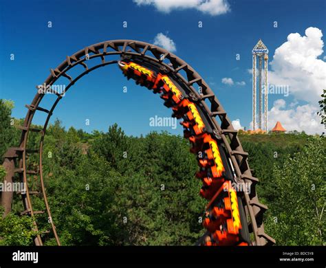 Dragon Mountain Roller Coaster At Marineland Niagara Falls Stock Photo