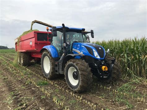 Nieuwe New Holland T 6 180 Dynamic Command Afgeleverd