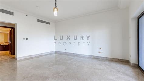 Exclusive Apartment in Palm Jumeirah | LuxuryProperty.com