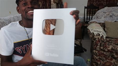 Finally Received My Subscriber Plaque From Youtube Im Happy