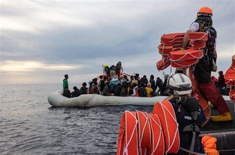 Migranti Ocean Viking Soccorre 92 Persone Nel Mediterraneo Ci Sono