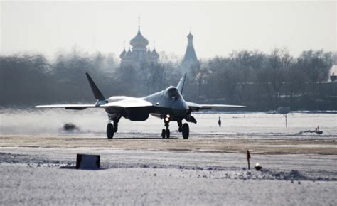 Sukhoi T-50 jet fighter to undertake test flight - Russia Beyond