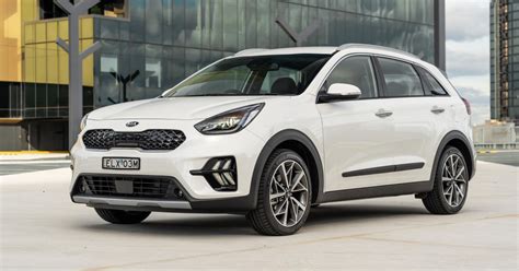 2021 Kia Niro Hybrid review | CarExpert