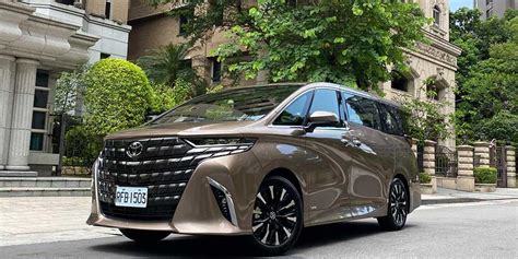 試車報告全新TOYOTA ALPHARD 跳級改款極盡奢華 商情 工商時報