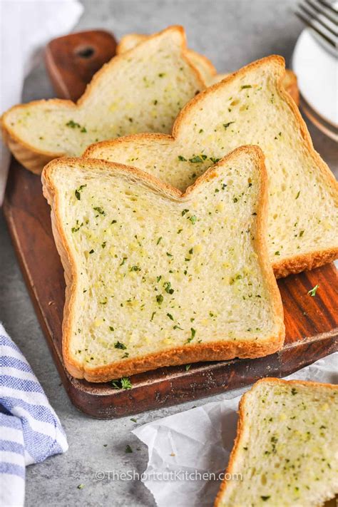 how to make garlic toast 1
