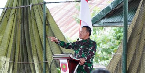 Saat Kunjungan Ke Korem 143 HO Pangdam Hasanuddin Jaga Nama Baik