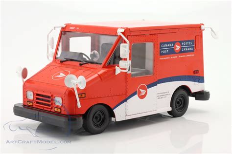 Canada Post Long Life Mail Vehicle Llv Red White 13571 Ean