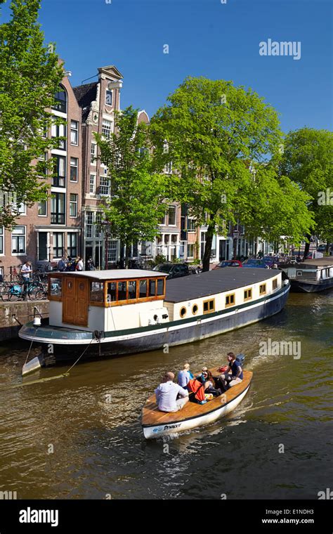 Houseboat barge, Amsterdam canal - Holland Netherlands Stock Photo - Alamy