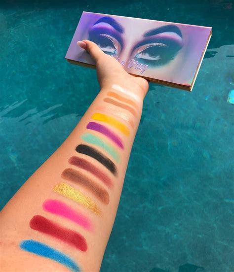 Lunar Beauty Life S A Drag Lidschatten Palette Swatches Glam